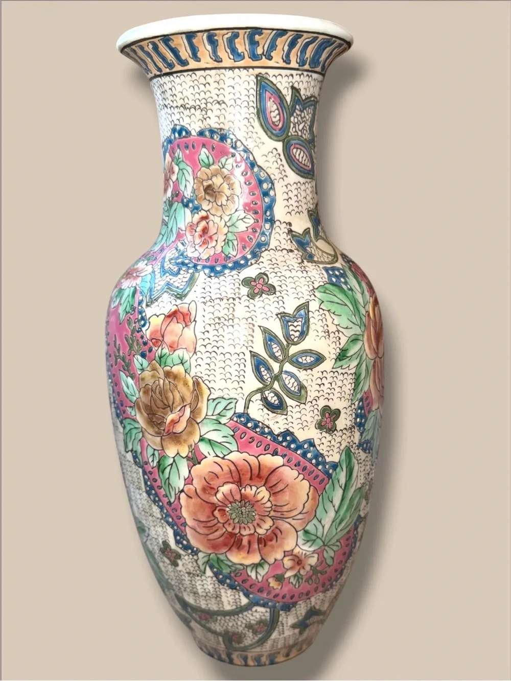 🌺VTG HANDCRAFTED CHINESE TEXTURED HANDPAINTED FLORAL DESIGN VASE